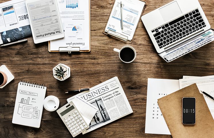 desk-3139127__480.jpg